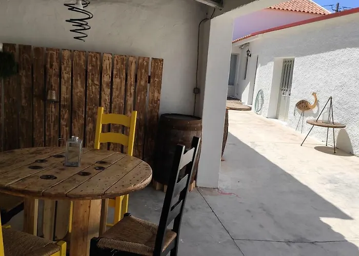 Гостевой дом Casa 40th-music Wood House 4*